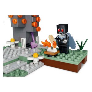 Close-up van Creaking minifiguur in LEGO Minecraft De Bleke Tuin