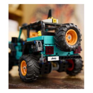 Achterzijde van de LEGO Technic Jeep Wrangler Rubicon