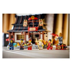 LEGO NINJAGO 71858 Smederij van de Vier Wapens met minifiguren